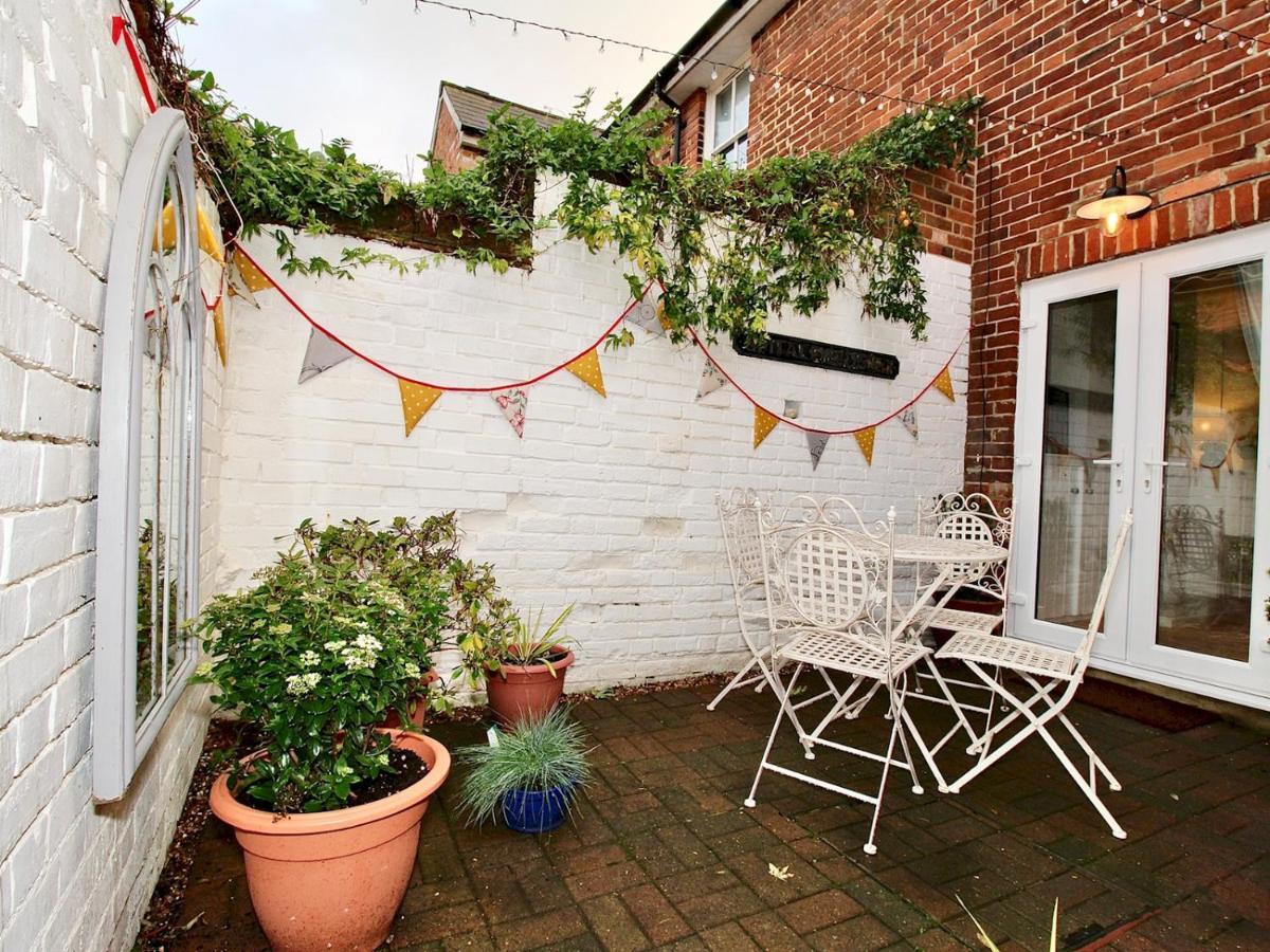 A Character Cottage In Historical Canterbury Esterno foto